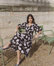 Load image into Gallery viewer, Long Sleeve Ikat Tie Dress