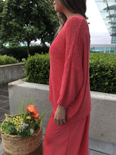 Load image into Gallery viewer, Boxy Cotton Crew