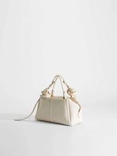 Load image into Gallery viewer, Elsab Medium Leather Tote