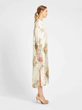 Load image into Gallery viewer, Mirko Long Sleve Floral Dress
