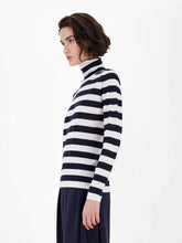 Load image into Gallery viewer, Adelio Wool Striped Turtleneck
