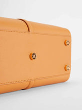 Load image into Gallery viewer, Elsab Medium Leather Tote