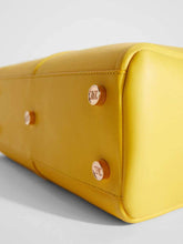 Load image into Gallery viewer, Elsac Medium Leather Tote