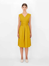 Load image into Gallery viewer, Estremo Cotton Poplin V-Neck Belted