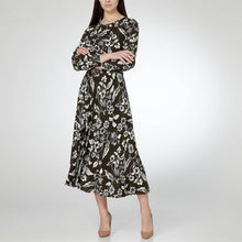 Load image into Gallery viewer, Morina Silk Crew Neck