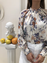 Load image into Gallery viewer, Long Sleeve Toile Top