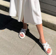 Load image into Gallery viewer, Irene Studded Slide