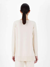 Load image into Gallery viewer, Pitone Knit V-Neck Compact