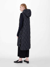 Load image into Gallery viewer, Etreti Long Quilted Down A-Line