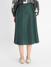 Load image into Gallery viewer, Sacha Taffeta Cotton Midi Pleated