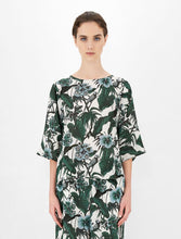 Load image into Gallery viewer, Avori Printed 3/4 Sleeve Tee