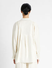 Load image into Gallery viewer, Liegi Puff Sleeve Mandarin Top
