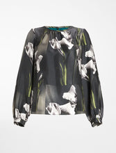 Load image into Gallery viewer, Rada Silk Printed Puff Sleeve Blouse