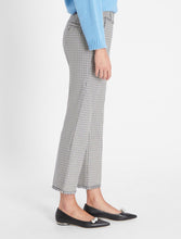 Load image into Gallery viewer, Edda Fringe Detail Knit Pant