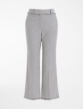 Load image into Gallery viewer, Edda Fringe Detail Knit Pant