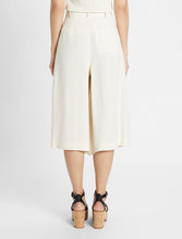 Load image into Gallery viewer, Geneve Pleated Culotte Linen