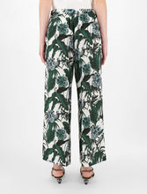 Load image into Gallery viewer, Orietta Silk Printed Elastic Culotte