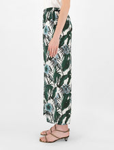Load image into Gallery viewer, Orietta Silk Printed Elastic Culotte