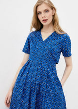 Load image into Gallery viewer, Zero Cotton V-Neck Midi Short Sleeve