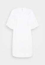 Load image into Gallery viewer, Pacos Cotton Flutter Sleeve