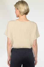 Load image into Gallery viewer, Fiabe Acordian Knit Top