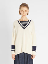 Load image into Gallery viewer, Bird Cotton V-Neck