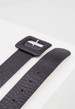 Load image into Gallery viewer, Hidesia Croc Embossed Belt